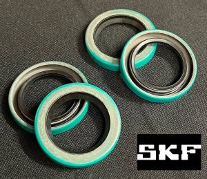IRS outer fulcrum seal, fulcrum seal IRS seals, upright seal, fulcrum shaft seal, outer fulcrum shaft seal